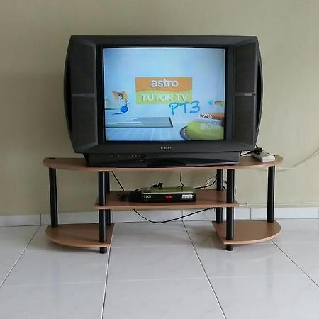 Homestay Mimie Gemas Экстерьер фото